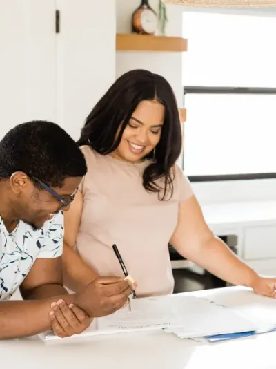 koppel tekent overeenkomst