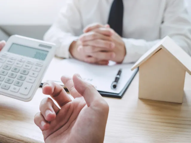 Calcul d'un budget global avant d'acheter une maison ou un appartement.