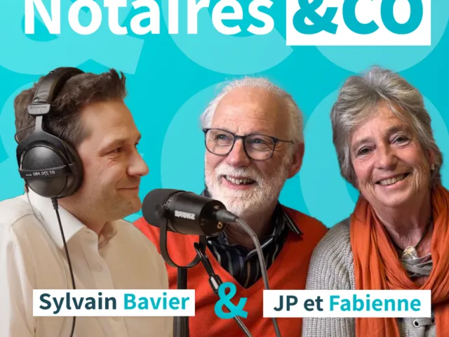 Fabienne, Jean-Pierre et le notaire Sylvain Bavier nous parlent d'investir dans des kots étudiants dans notre épisode de podcast Notaires&CO.