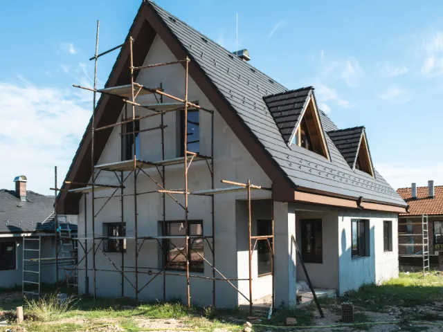 Maison en construction mise en vente en France.